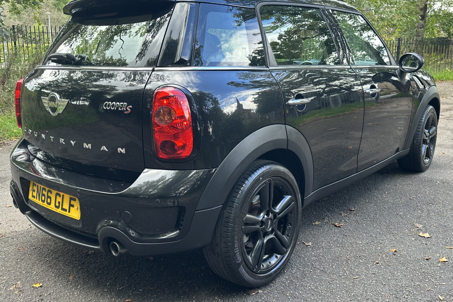MINI Cooper Countryman 