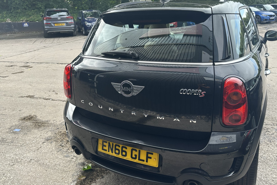 MINI Cooper Countryman 