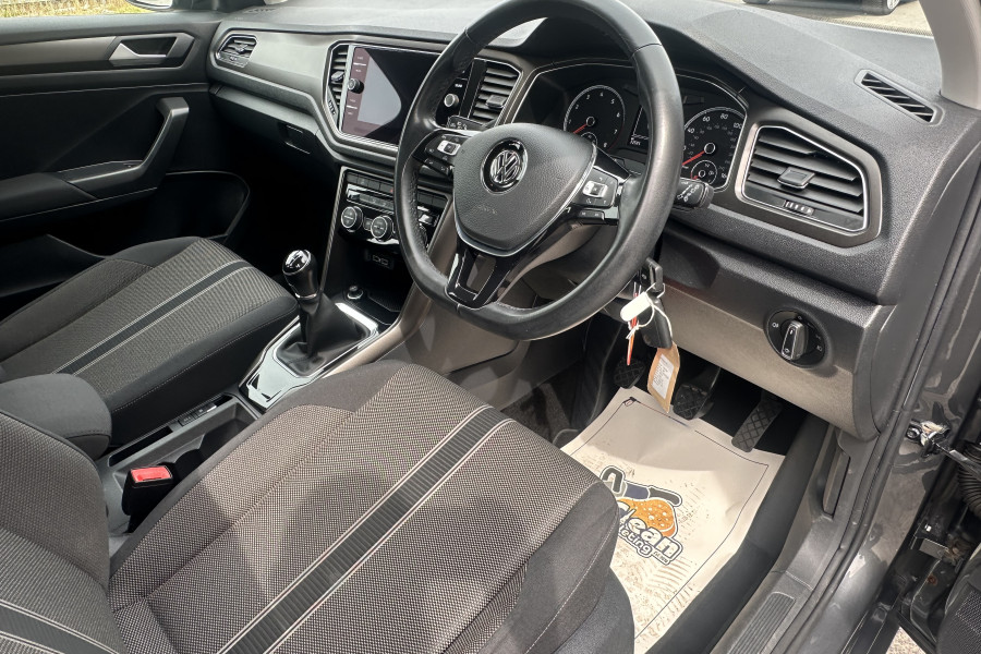 Volkswagen T-Roc 